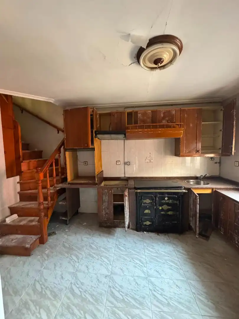 Cocina de Casa adosada en venta en San Martín del Rey Aurelio con Terraza