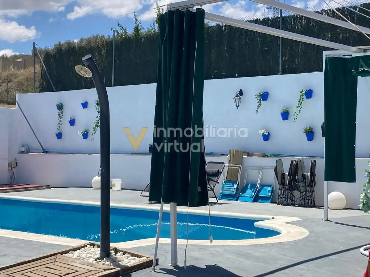 Schwimmbecken von Country house zum Verkauf in Lucena mit Schwimmbad und Möbliert