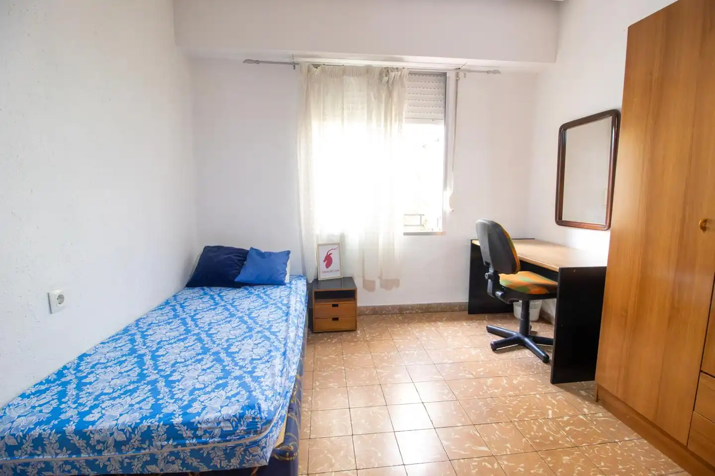 Schlafzimmer von Wohnung zur Miete in Valencia mit Möbliert