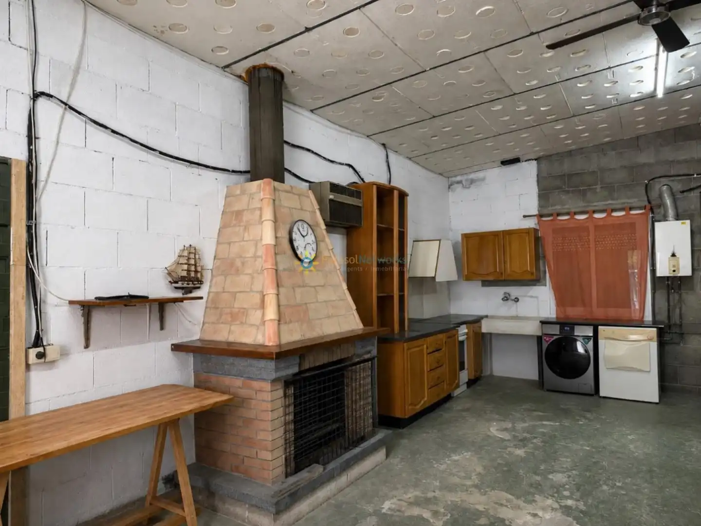 Kitchen of Houses for sale in Ontinyent  with Air Conditioner, Private garden and Terrace