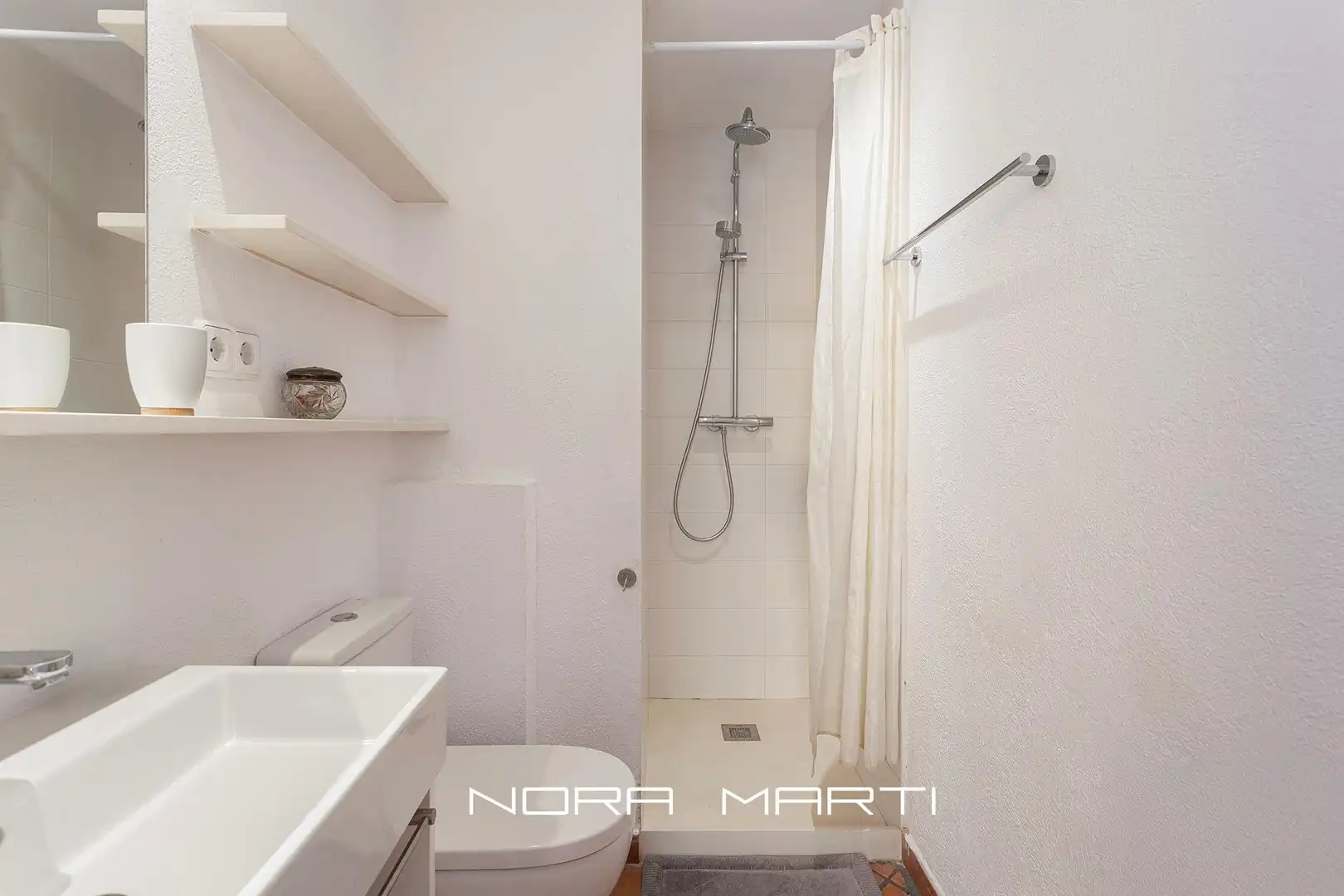 Baño de Casa o chalet en venta en Barcelona con Calefacción y Terraza
