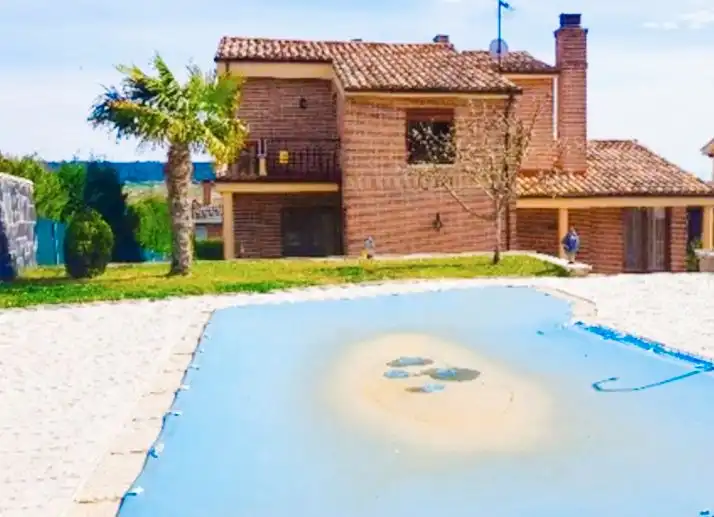 Piscina de Casa o chalet en venta en Villalobón con Calefacción, Jardín privado y Terraza