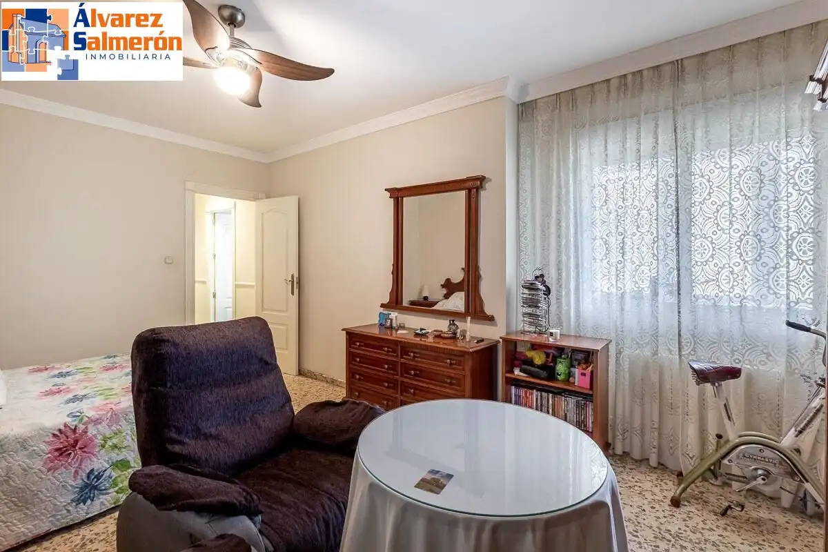 Piso con ascensor en venta en Genil, imagen 14
