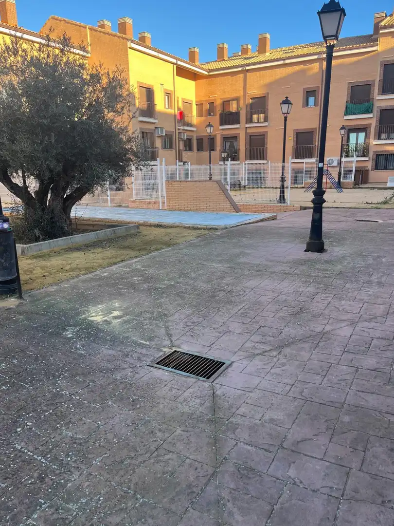 Parking de Piso en venta en Alameda de la Sagra con Calefacción, Jardín privado y Trastero