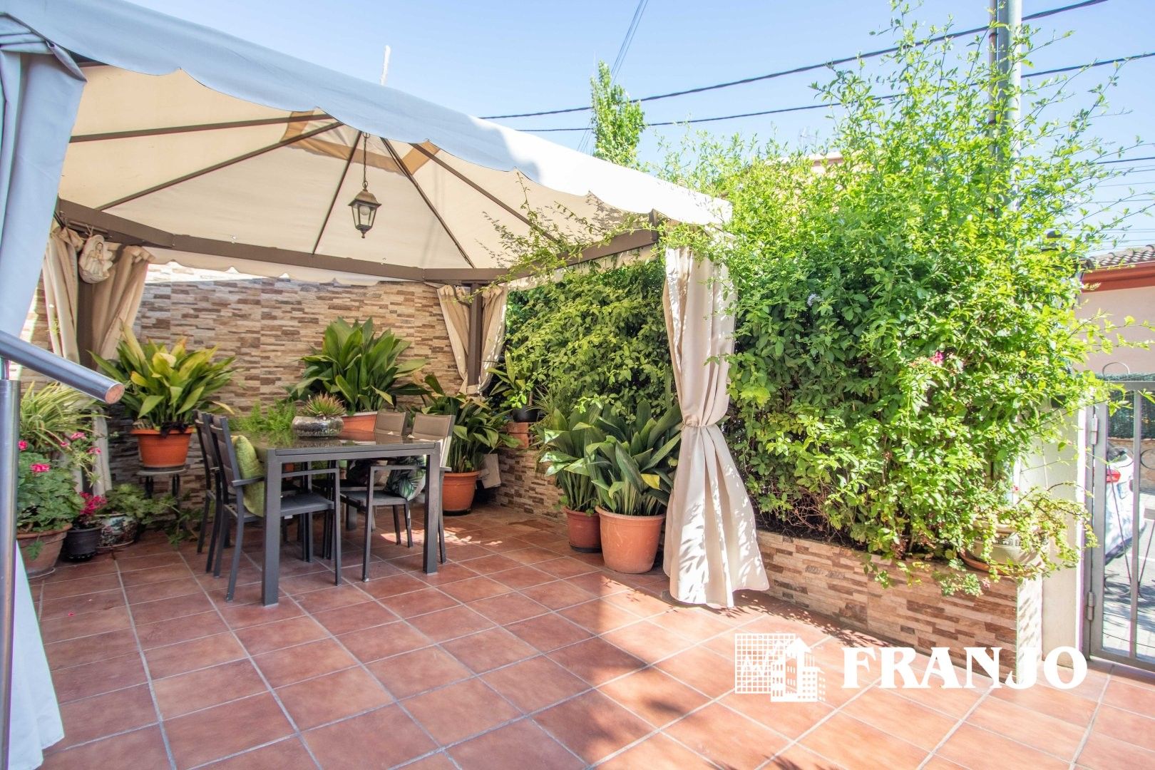 Terrassa de Casa o xalet en venda en Barberà del Vallès amb Calefacció, Terrassa i Piscina