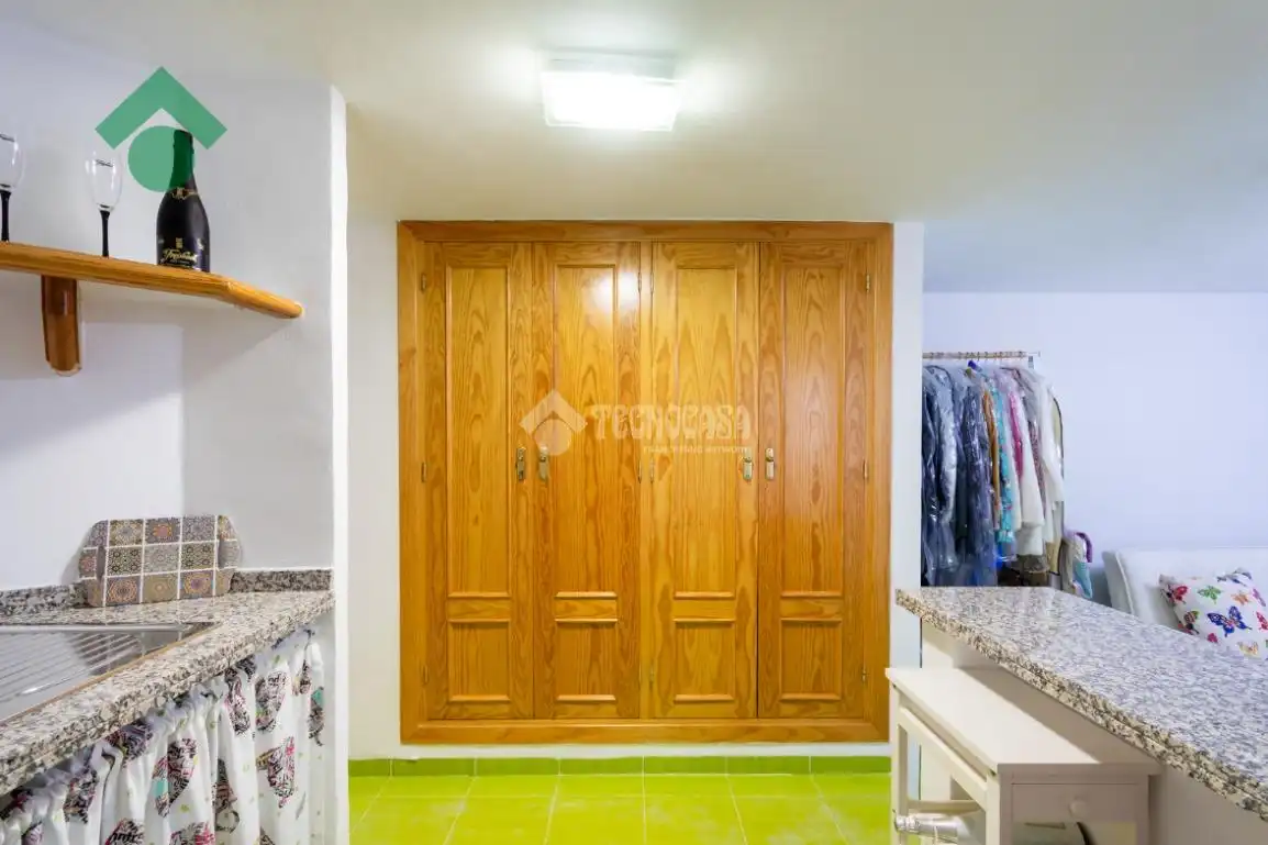 Schlafzimmer von Einfamilien-Reihenhaus zum Verkauf in Nueva Nerja
