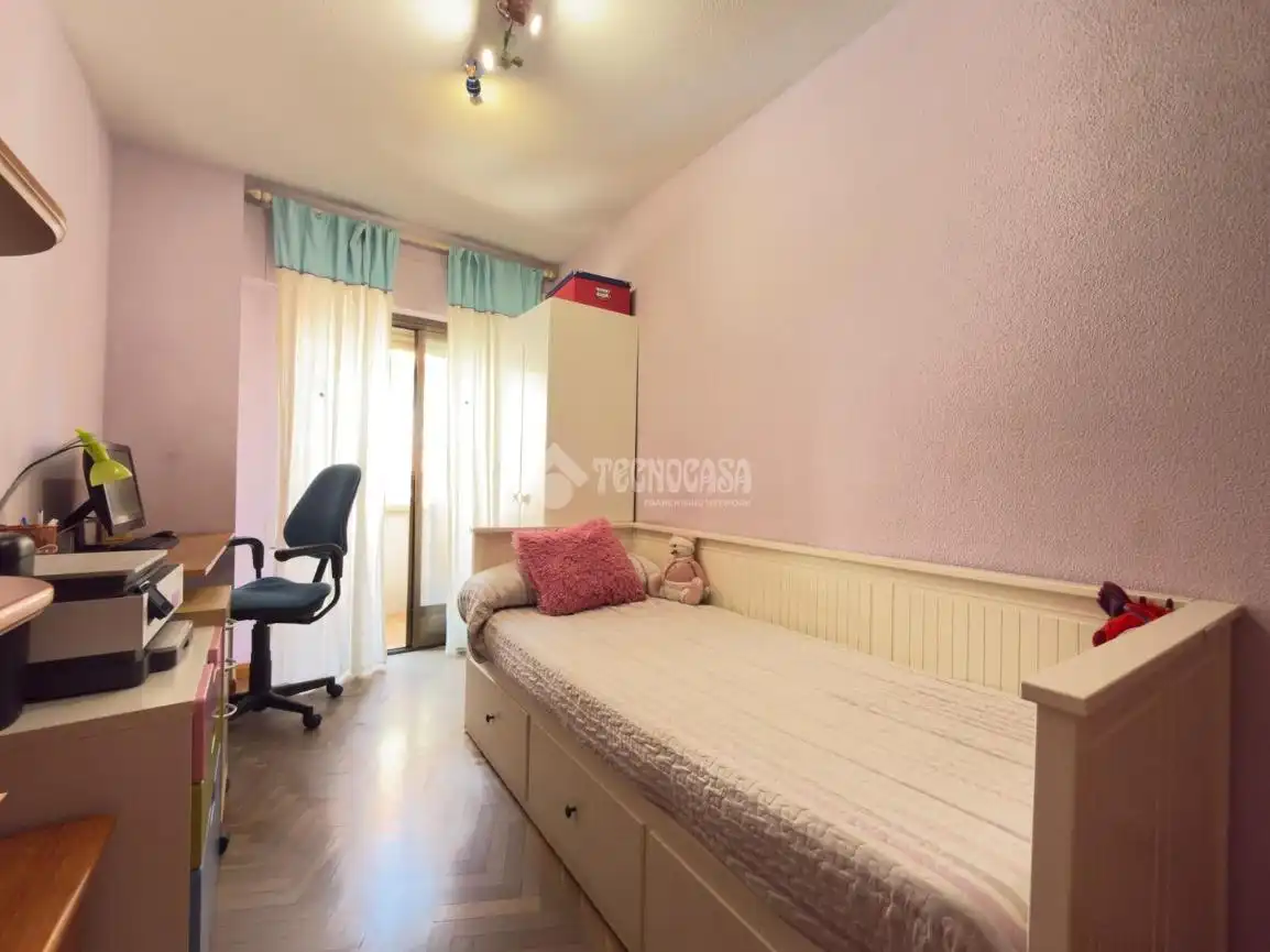 Habitación de Piso en venta en Alcobendas con Aire acondicionado, Parquet y Balcón