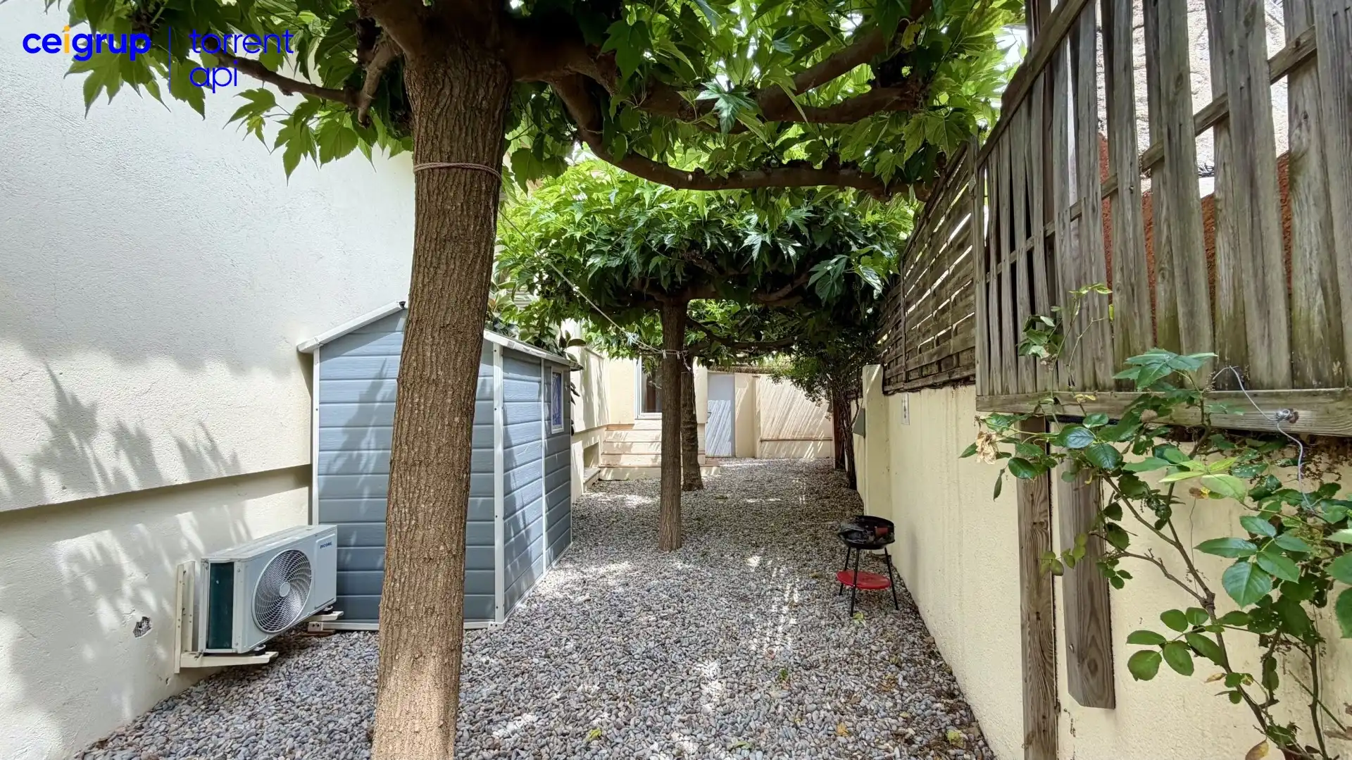 Garden of Houses for sale in L'Escala  with Air Conditioner, Heating and Terrace