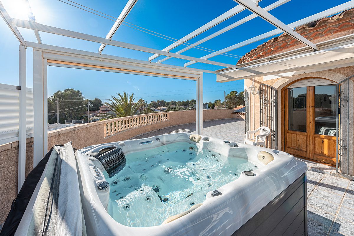 Terrace of House or chalet for sale in L'Ametlla de Mar   with Air Conditioner, Heating and Private garden