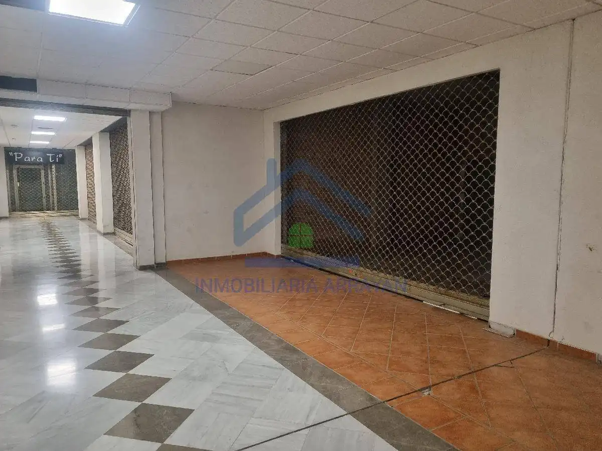 Local commercial à vendre à La Zubia Ciudad, imagen 5