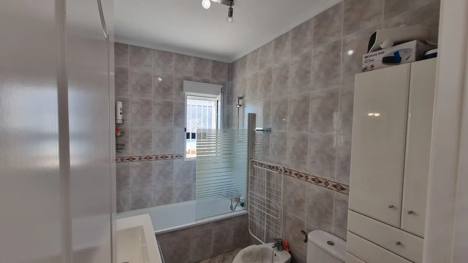 Baño de Casa o chalet en venta en Rojales con Aire acondicionado, Jardín privado y Terraza