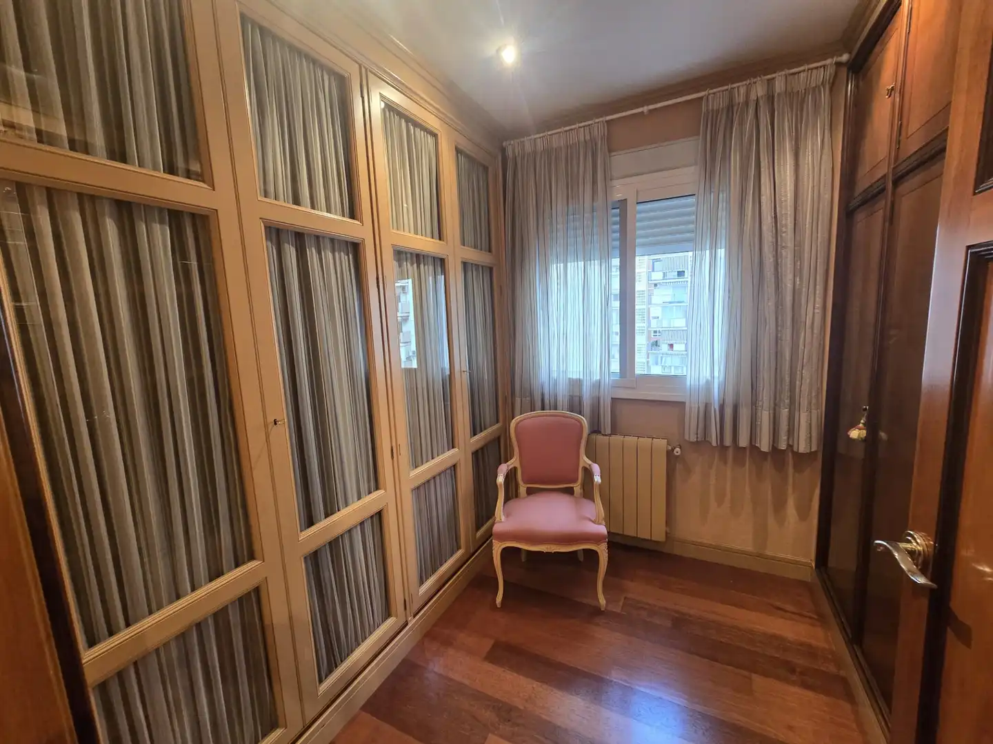 Bedroom of Flat for rent in Valencia  with Air Conditioner, Heating and Parquet flooring
