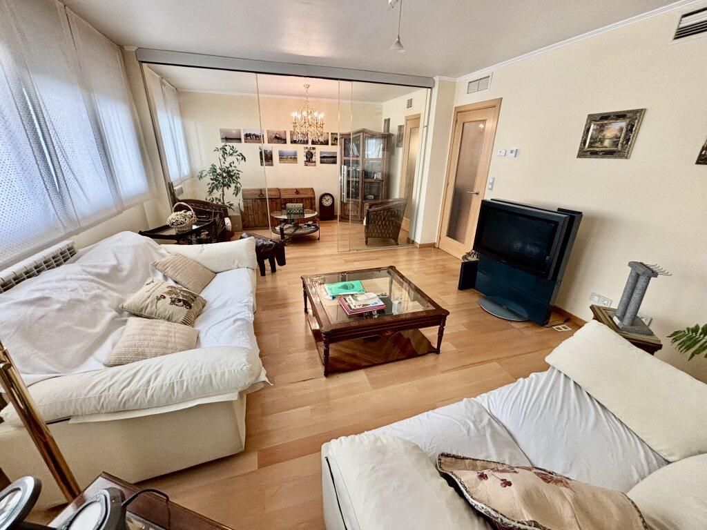 Living room of Duplex for sale in  Zaragoza Capital  with Air Conditioner, Heating and Terrace