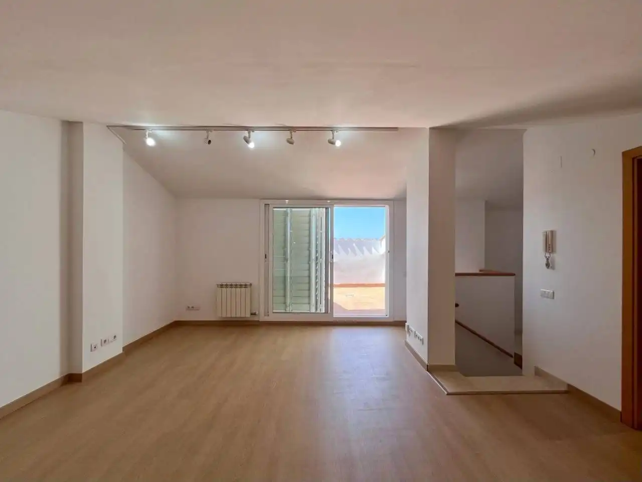 Sala d'estar de Dúplex en venda en Sant Sadurní d'Anoia amb Calefacció, Parquet i Terrassa