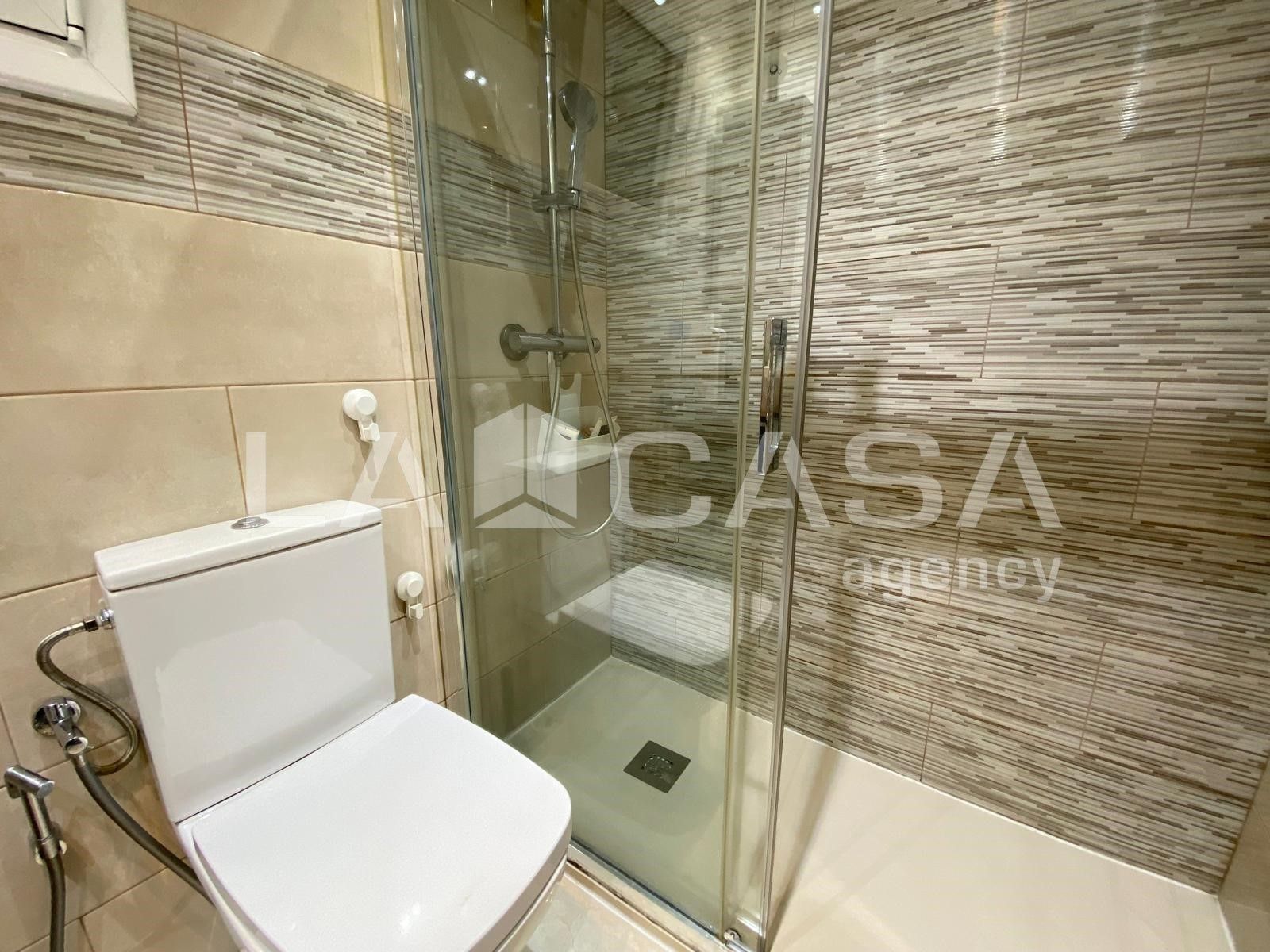 Bathroom of Flat for sale in Santa Coloma de Gramenet  with Balcony