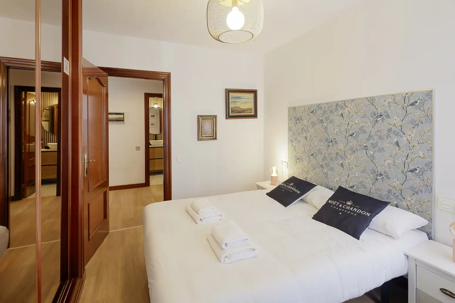 Habitación de Piso en venta en Gijón  con Calefacción, Trastero y Amueblado