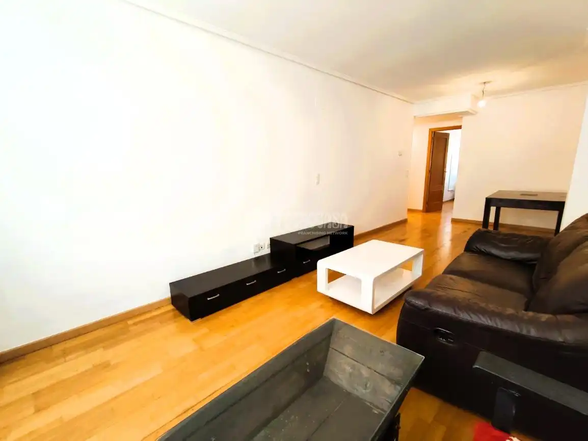 Sala de estar de Piso de alquiler en Zaragoza con Calefacción, Parquet y Terraza