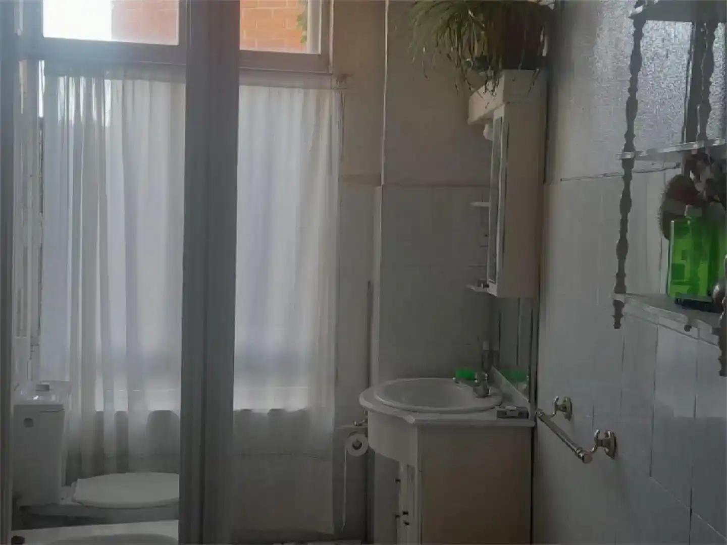 Bany de Pis per a compartir en Villaquilambre amb Jardí privat, Moblat i Balcó