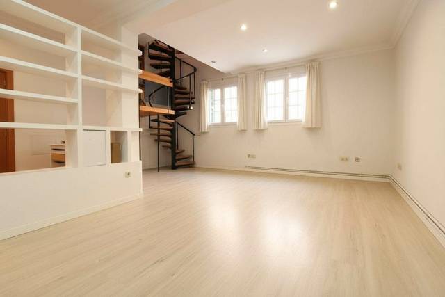 Planta baja en Venta en Plaça de Toros