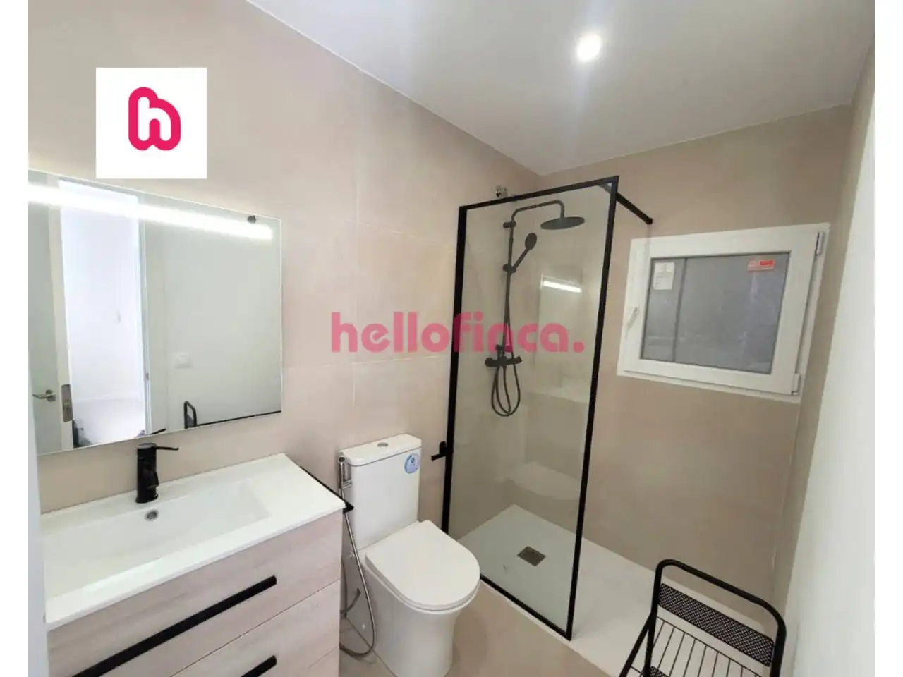Baño de Piso en venta en Barcelona con Calefacción, Parquet y Terraza