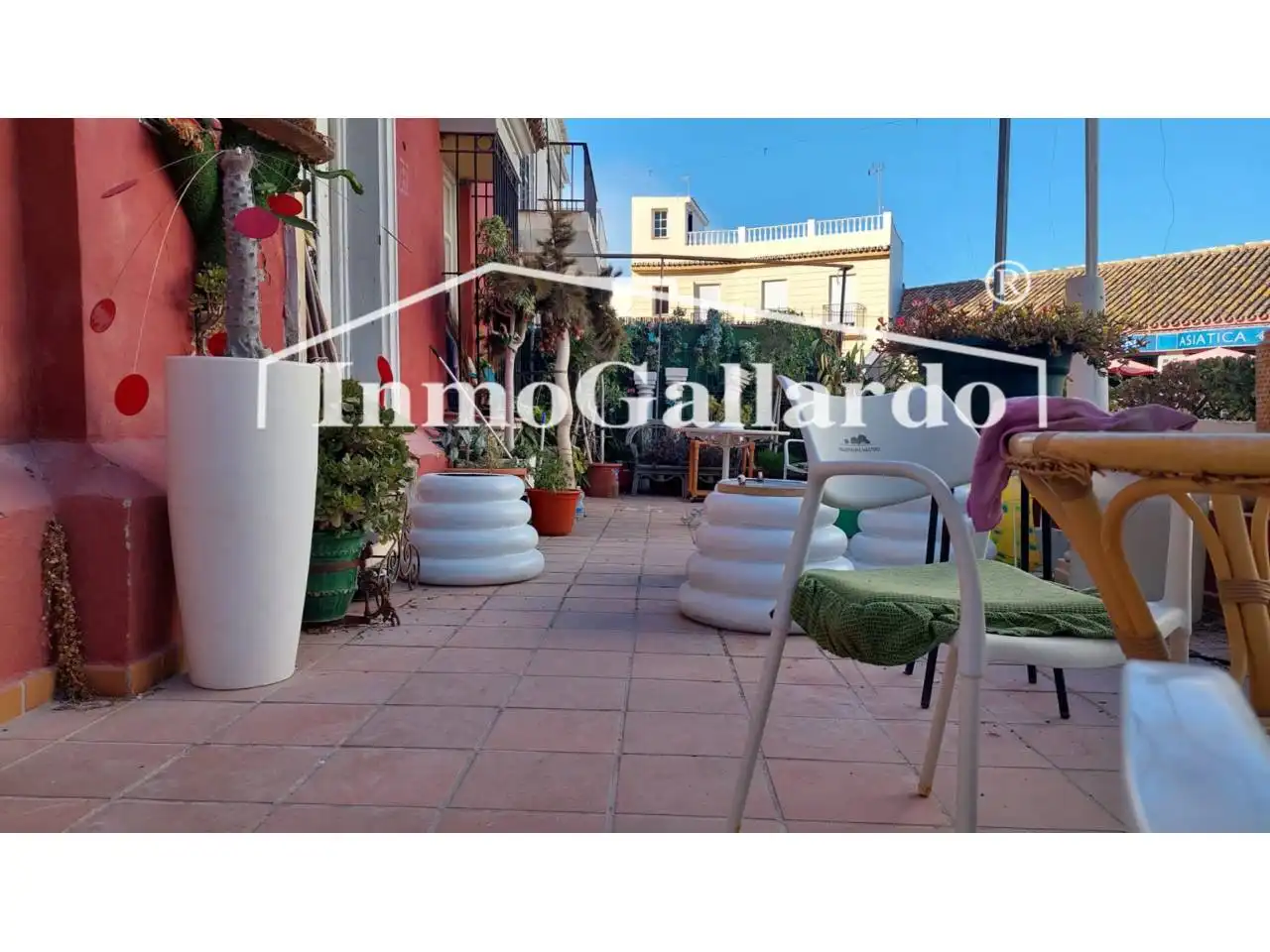 Vista exterior de Edificio en venta en Torremolinos