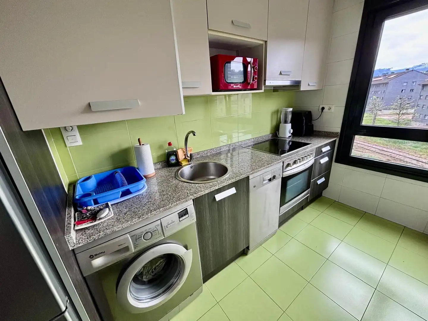 Cocina de Apartamento en venta en Gijón  con Calefacción, Parquet y Trastero