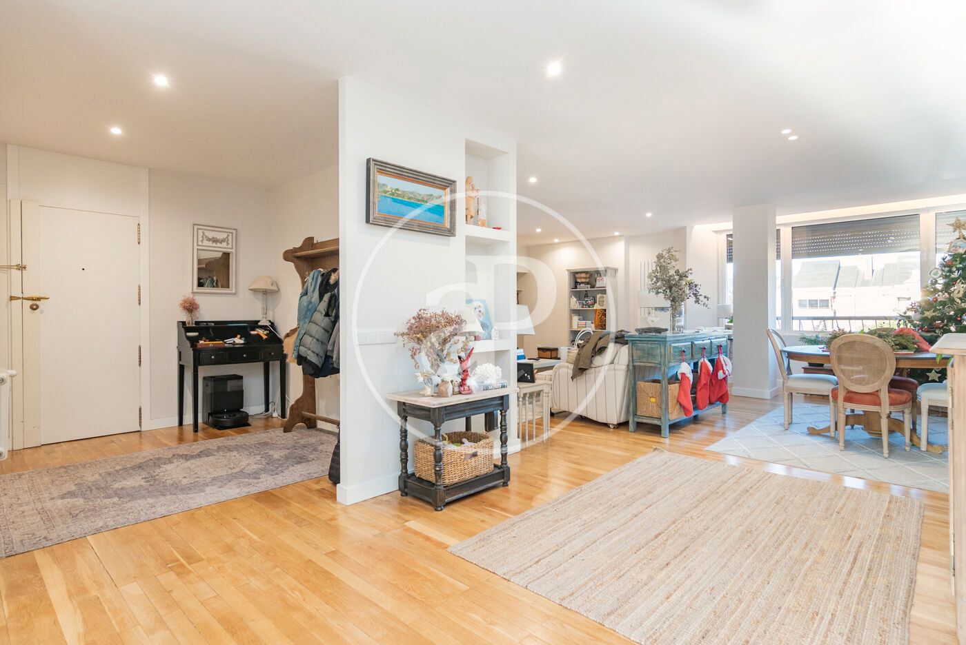 Living room of Flat for sale in  Madrid Capital  with Heating, Private garden and Terrace