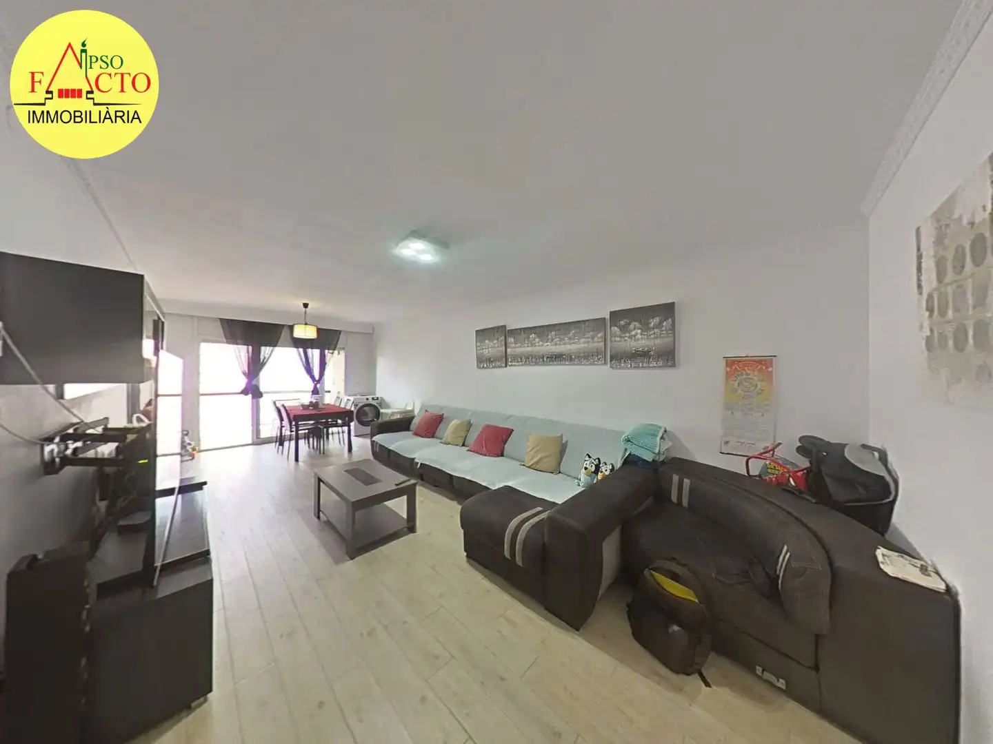 Sala d'estar de Pis en venda en Girona amb Calefacció