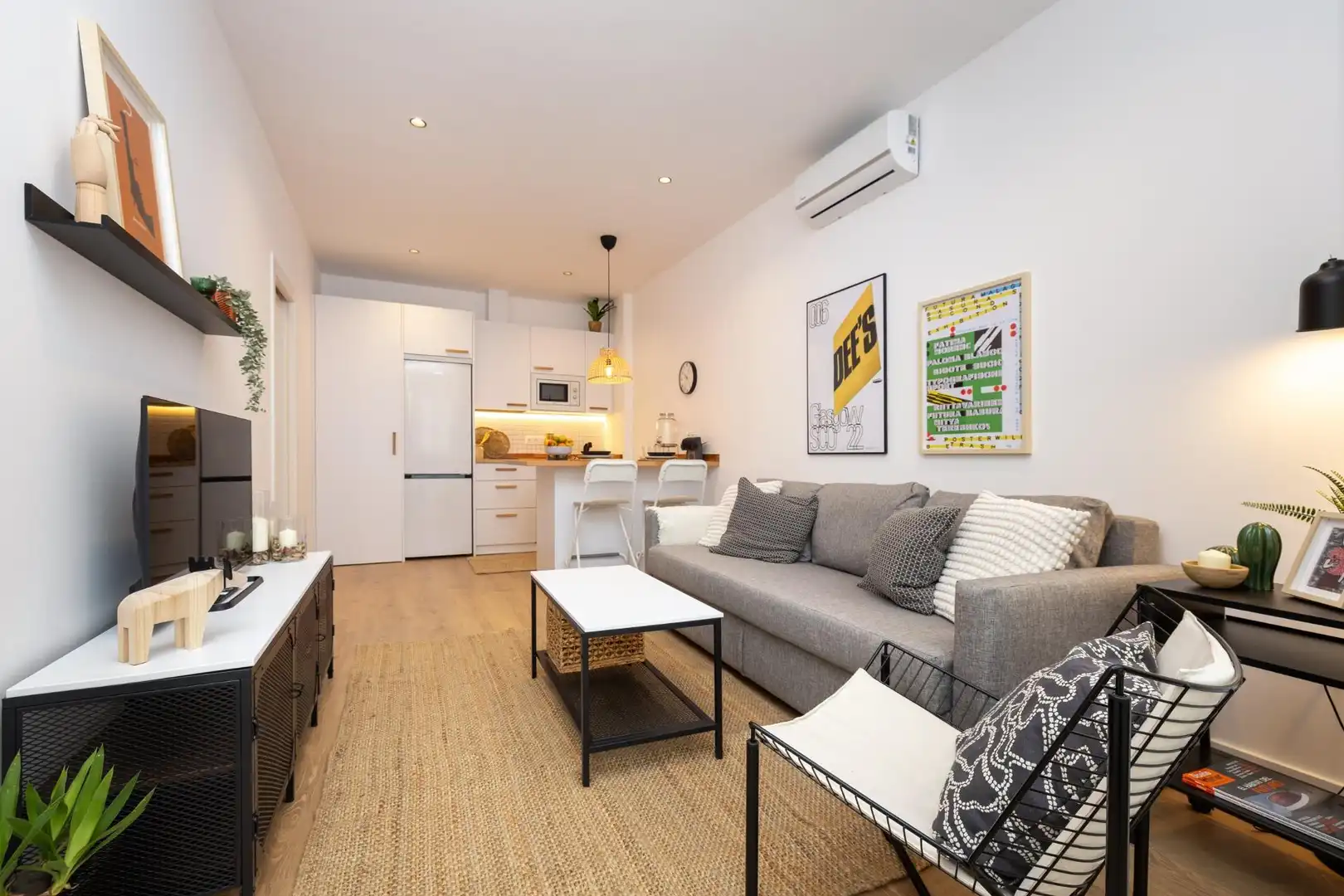 Wohnzimmer von Wohnung zum Verkauf in Granada mit Heizung und Alarm
