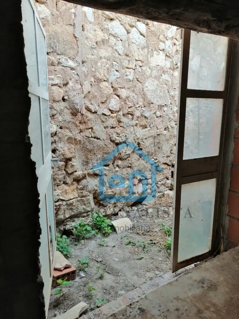 Country homes for sale in Requena