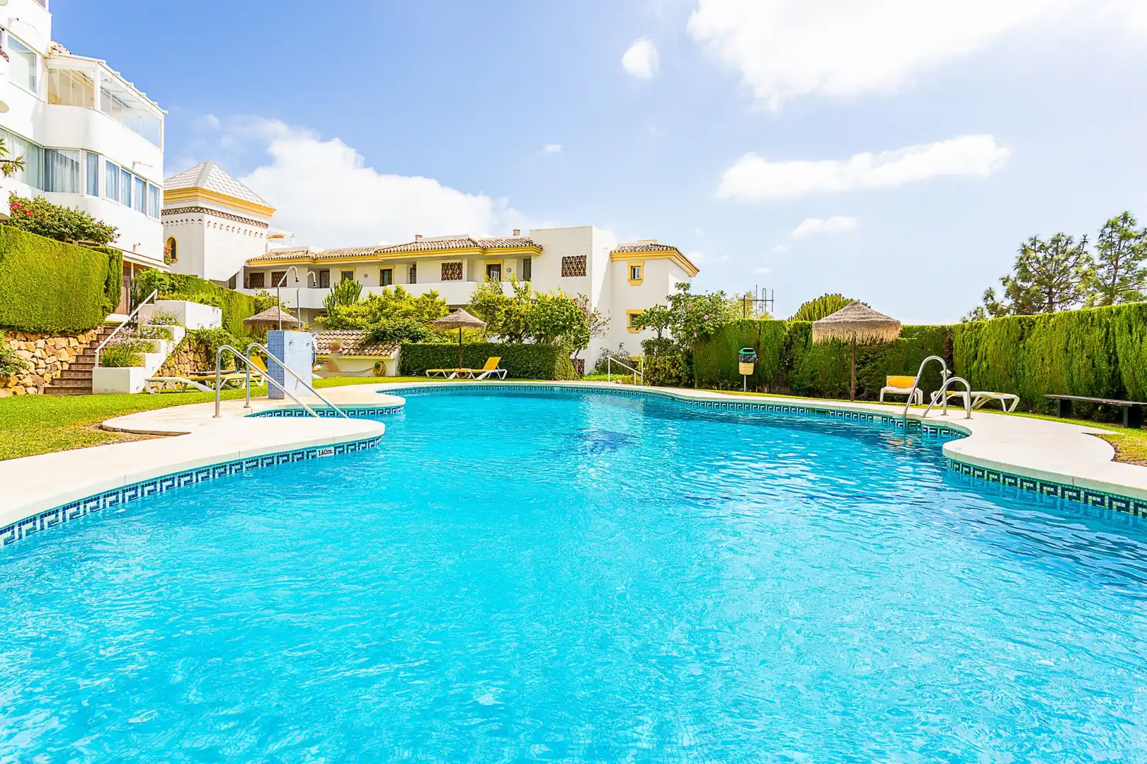 Apartament amb piscina en venda a Calahonda, imagen 10