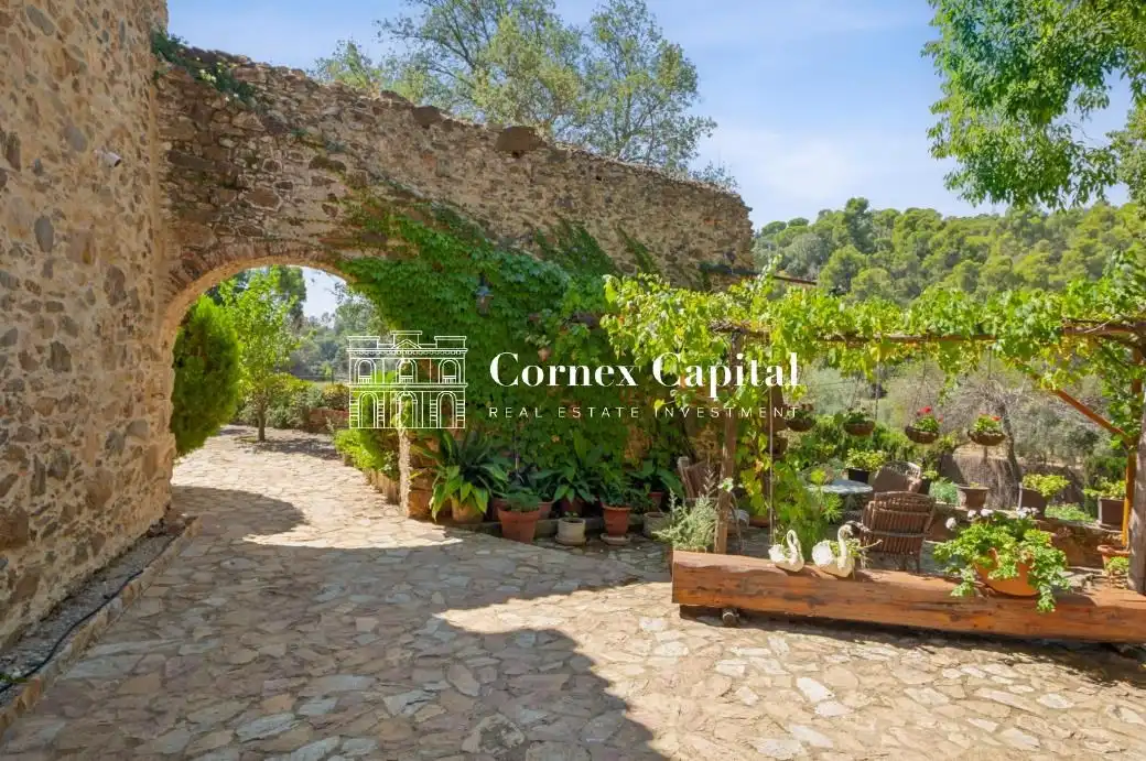 Country house with pool for sale in Vall Llobrega, imagen 3