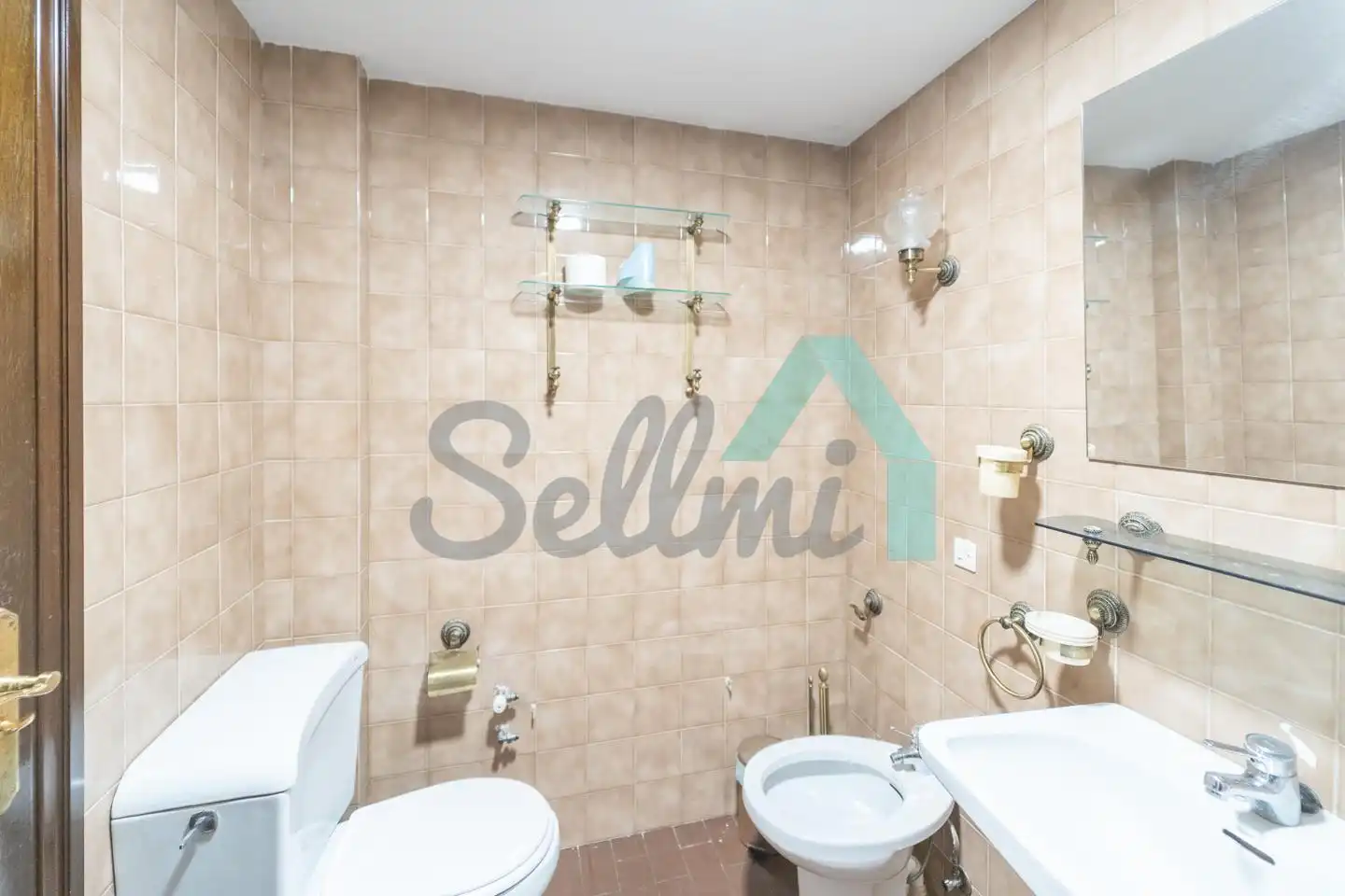 Bathroom of Flat for share in Oviedo   with Heating, Parquet flooring and Furnished