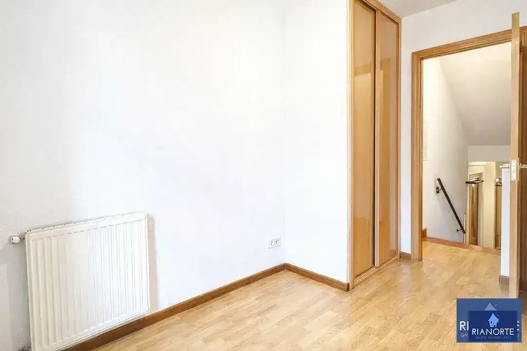 Piso con piscina en venta en Calle Castillo de Gauzón, imagen 27