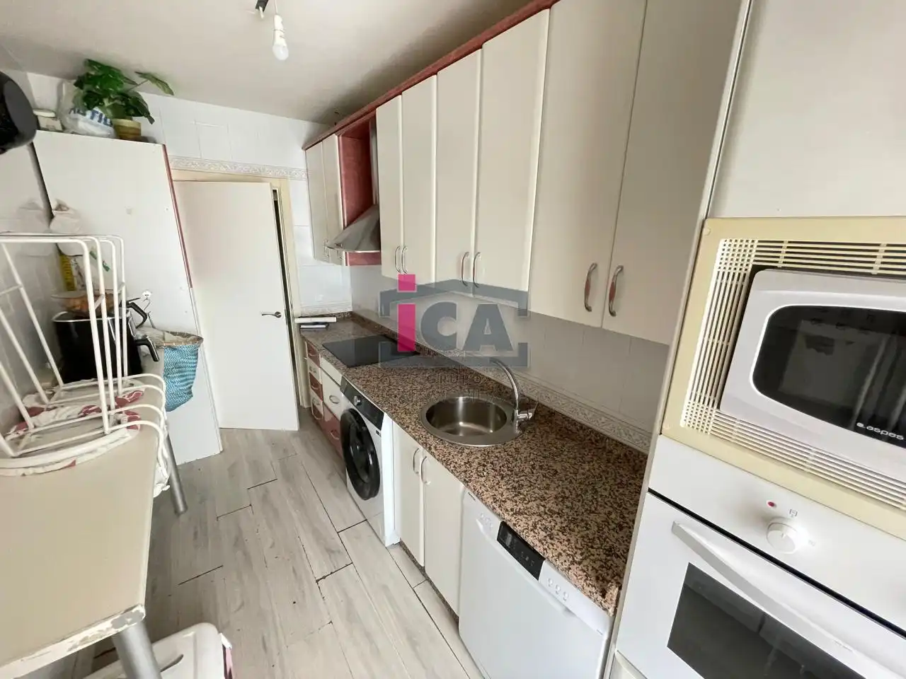 Cocina de Dúplex en venta en Cáceres con Aire acondicionado y Calefacción