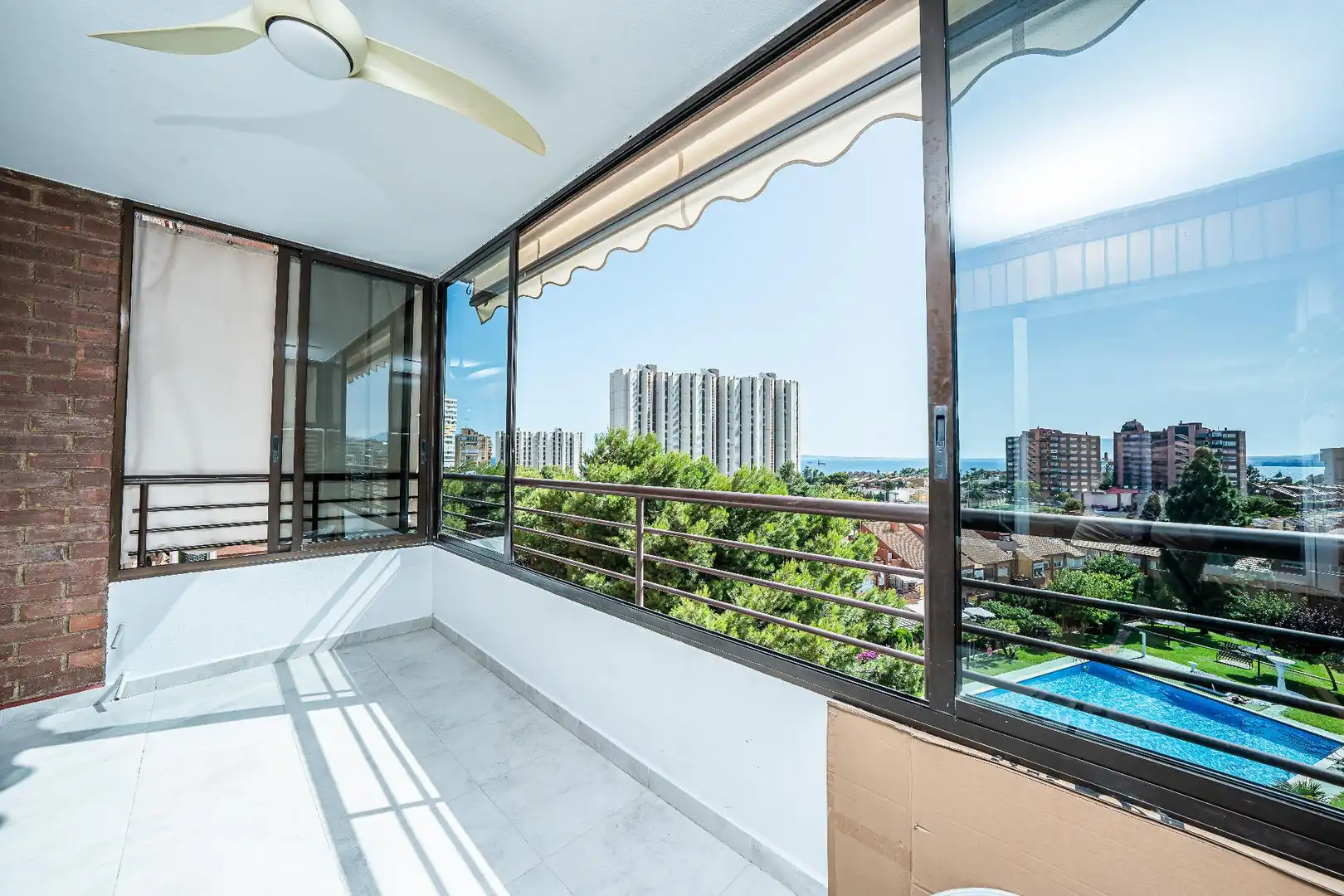 Terraza de Apartamento en venta en Alicante / Alacant con Piscina comunitaria