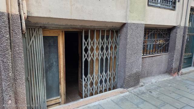 Local comercial en Venta en Avenida Reina Victoria, 35 en Fraternidad