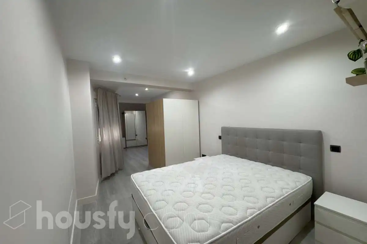 Bedroom of Flat for rent in Madrid  with Air Conditioner, Heating and Parquet flooring