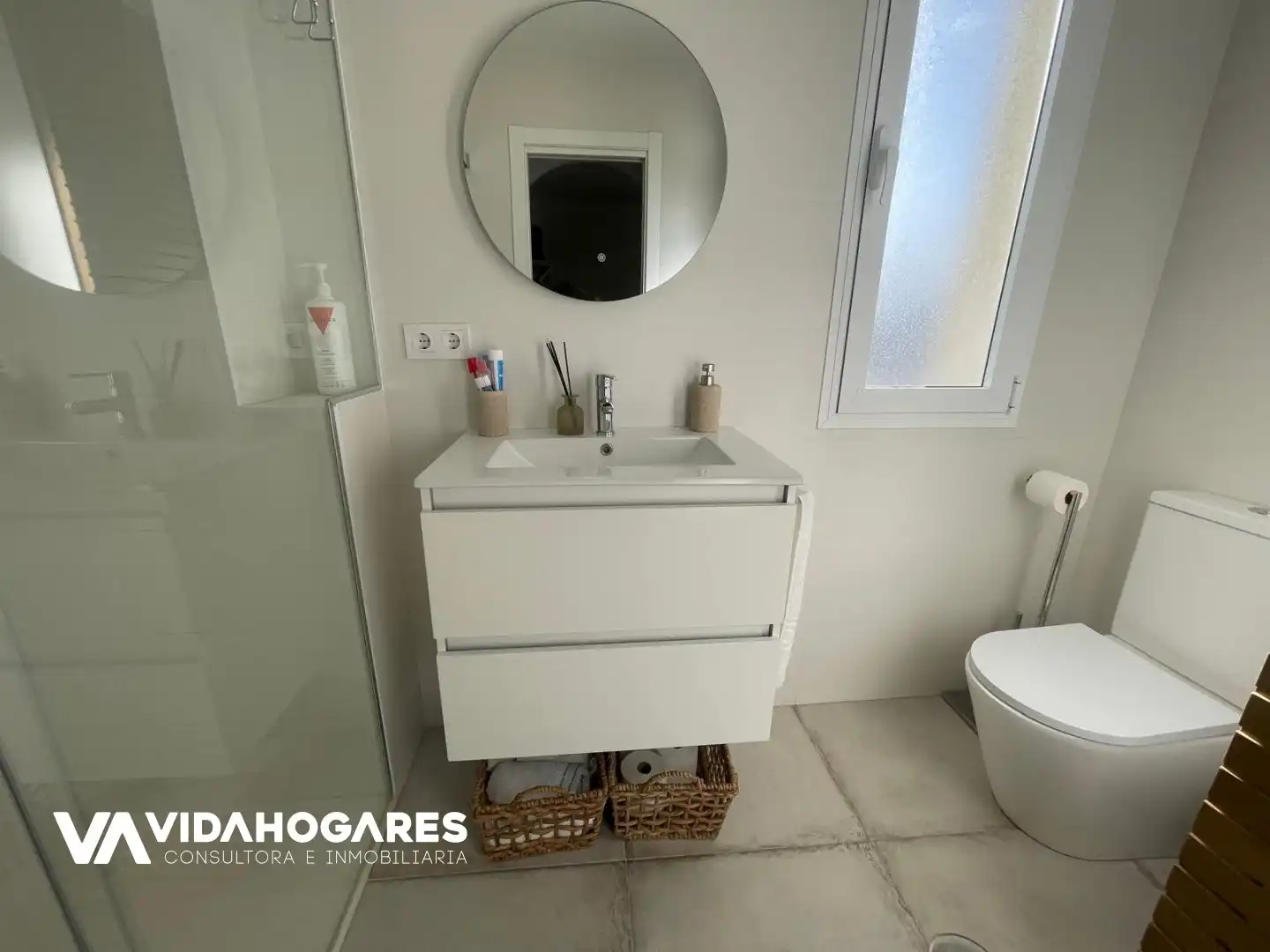 Baño de Piso en venta en Rota con Terraza