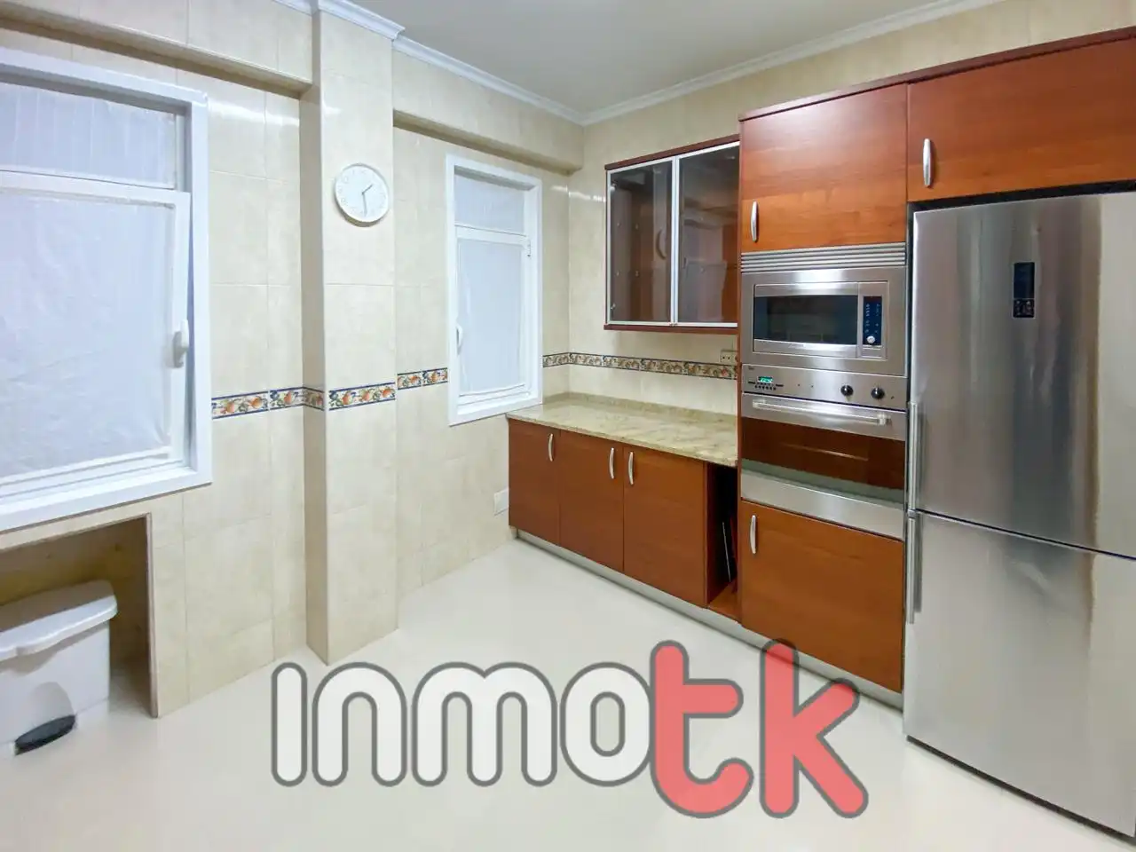 Kitchen of Flat for rent in A Coruña Capital   with Heating, Parquet flooring and Furnished