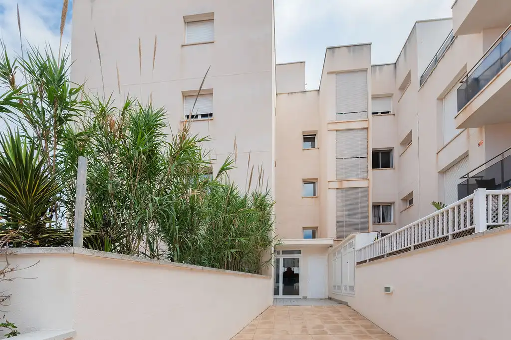 Vista exterior de Piso en venta en Sant Josep de sa Talaia con Piscina