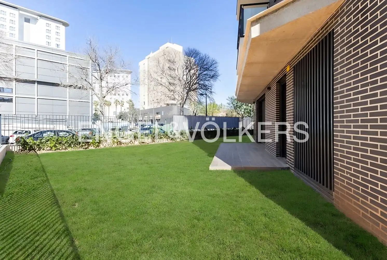 Exterior view of Apartments for sale in Valencia  with Air Conditioner, Heating and Private garden