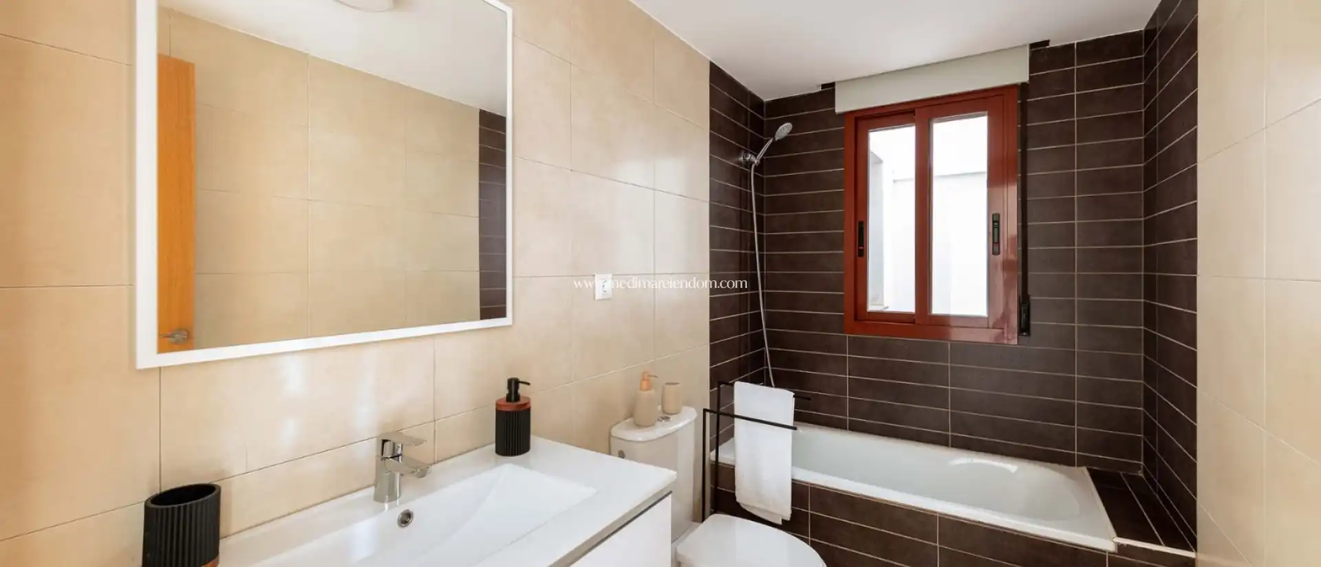 Baño de Apartamento en venta en Murcia con Aire acondicionado, Calefacción y Terraza