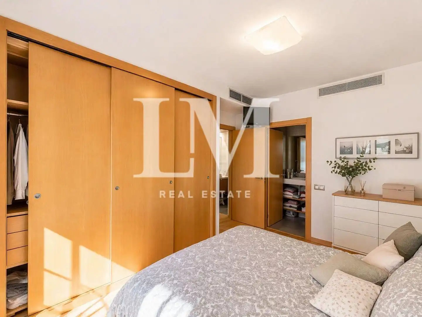 Dormitori de Apartament en venda en Sant Adrià de Besòs amb Aire condicionat, Calefacció i Terrassa