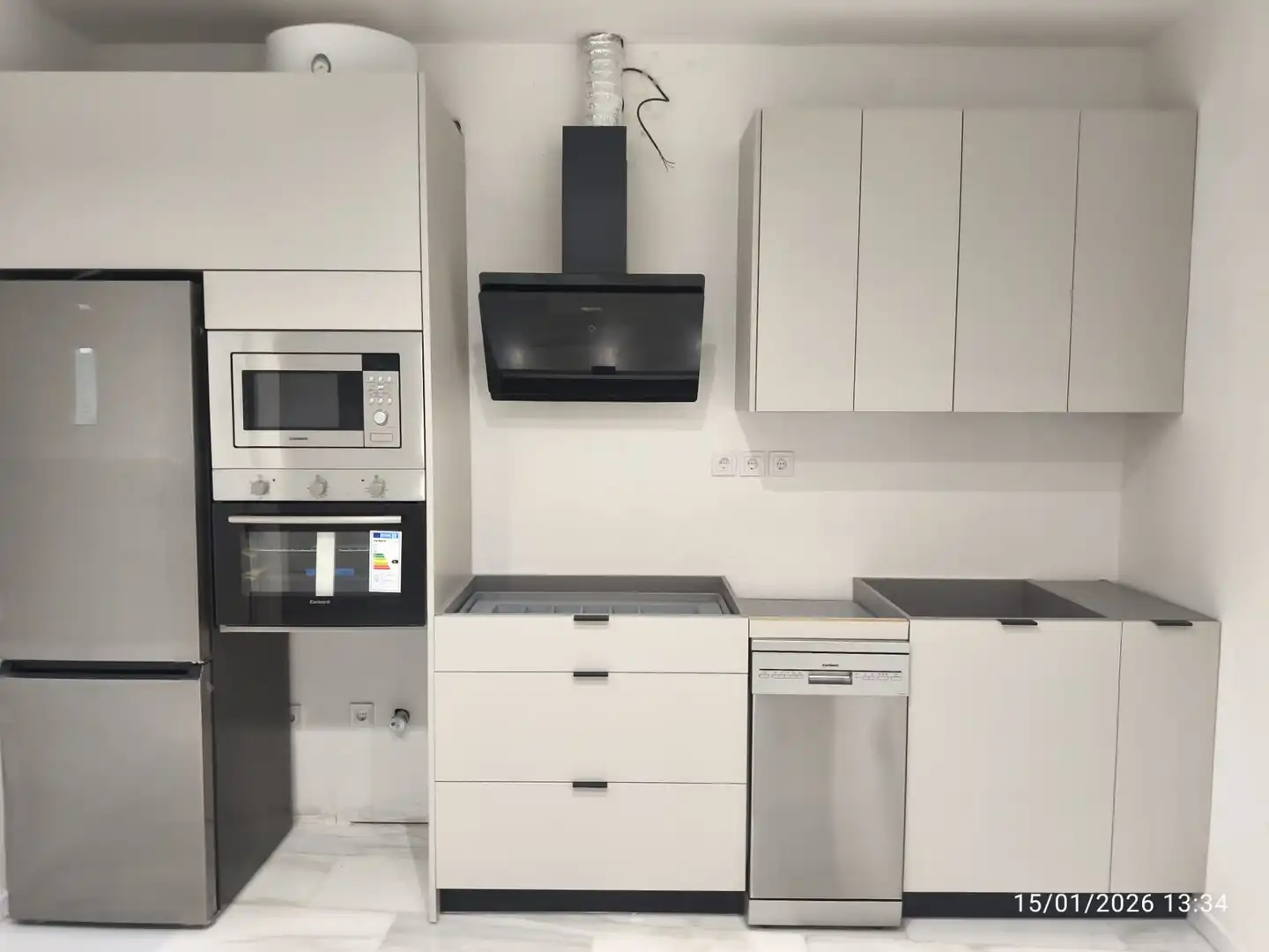 Cocina de Planta baja en venta en Sevilla con Aire acondicionado, Jardín privado y Parquet