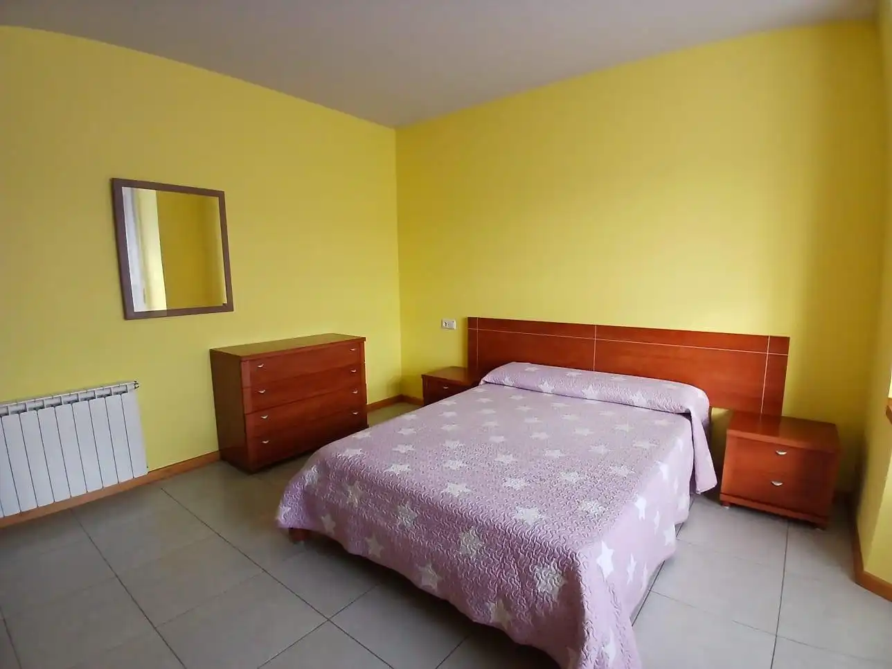 Habitación de Casa o chalet en venta en Sanchonuño con Calefacción, Jardín privado y Trastero