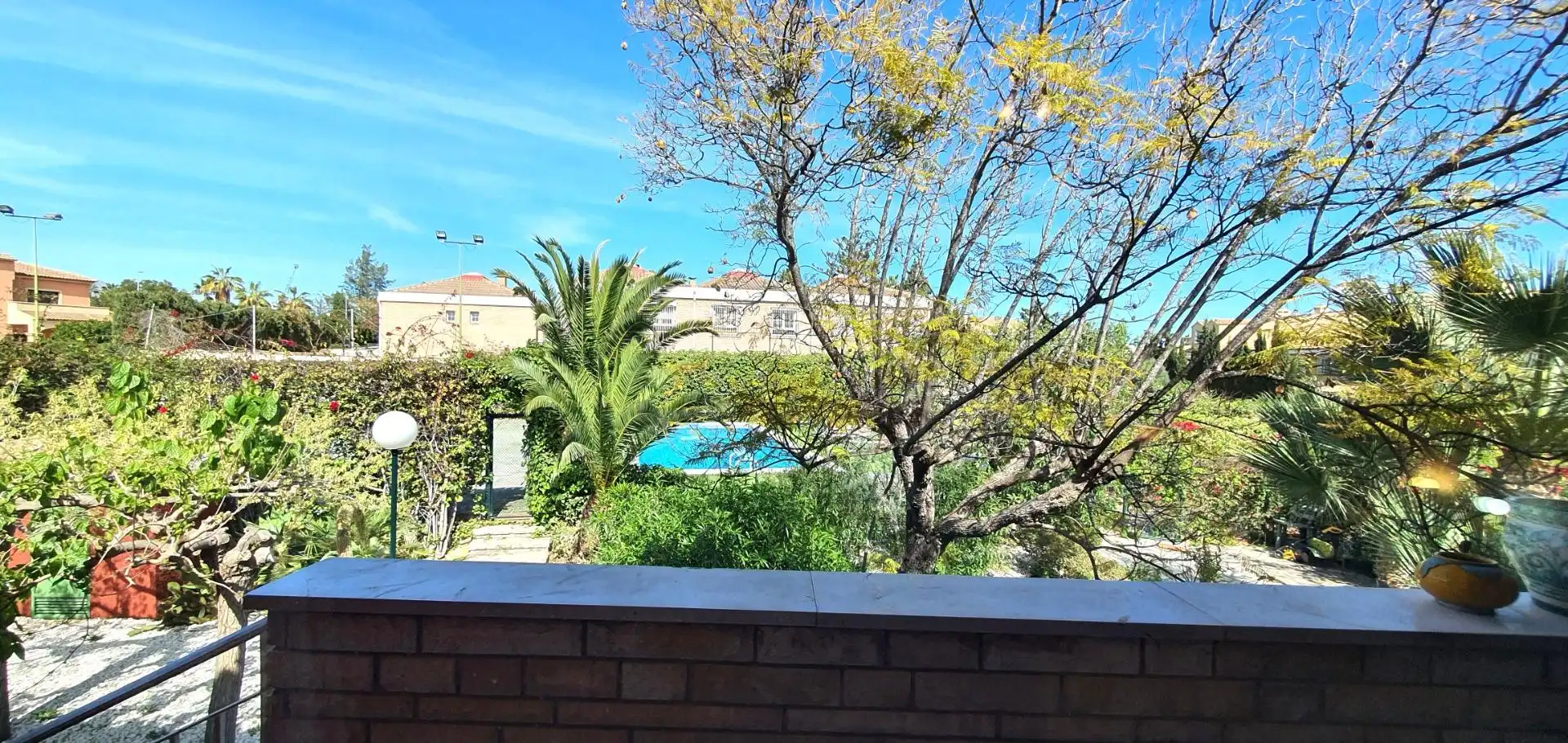 Vista exterior de Casa o xalet en venda en Sant Joan d'Alacant amb Aire condicionat, Calefacció i Jardí privat
