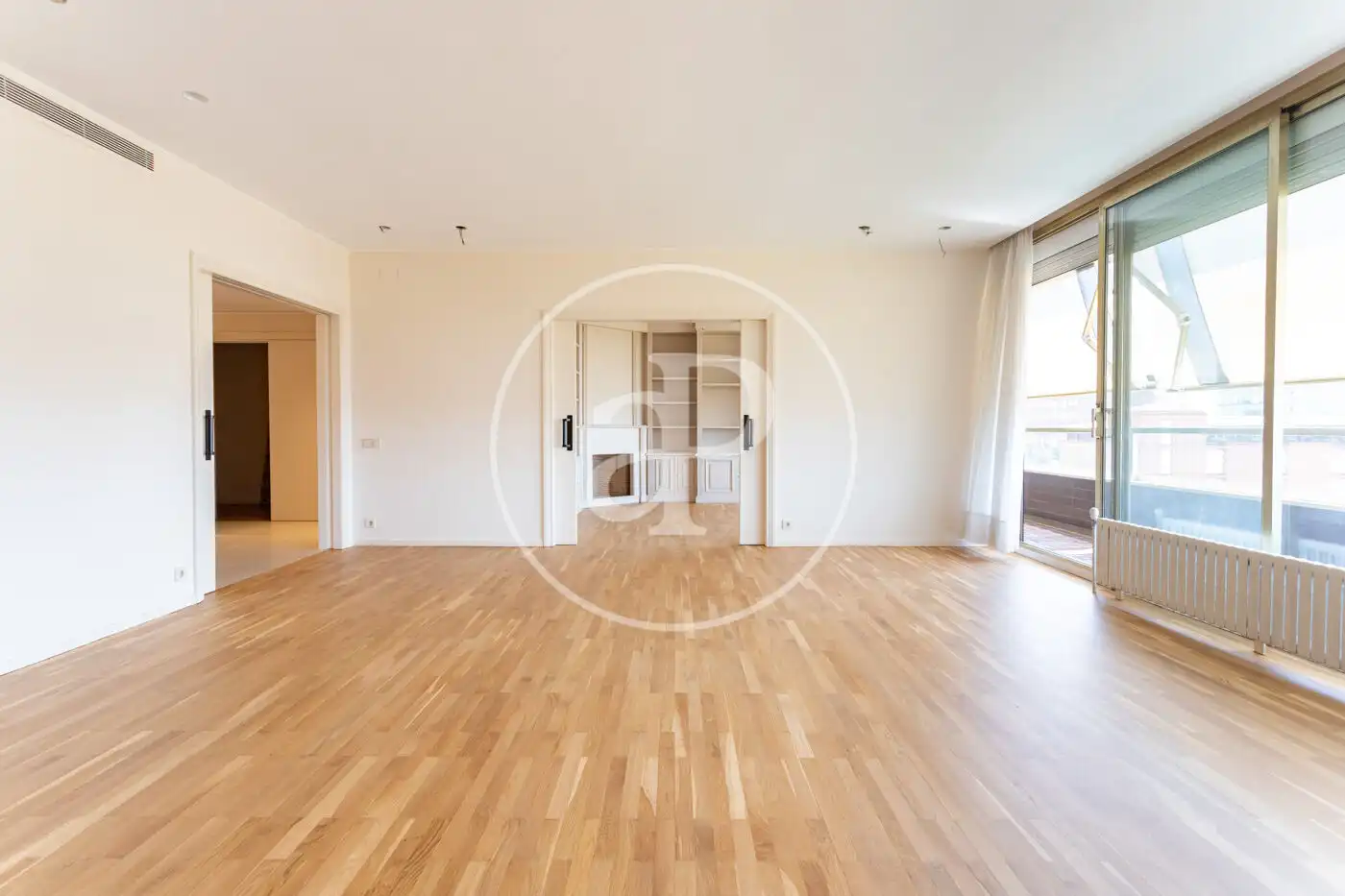 Living room of Flat for rent in Barcelona  with Air Conditioner, Heating and Private garden