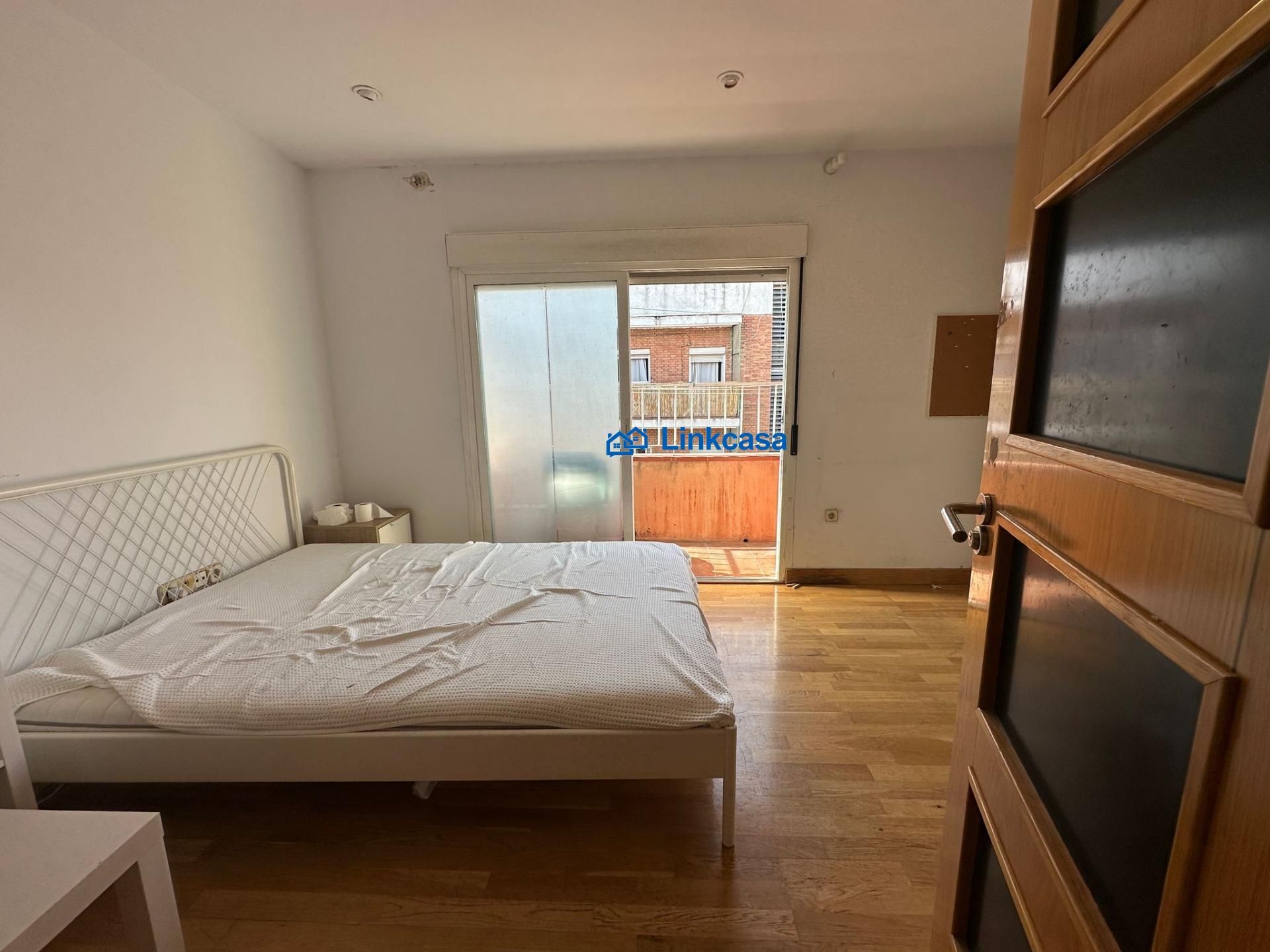 Dormitori de Pis en venda en  Madrid Capital amb Jardí privat, Parquet i Terrassa