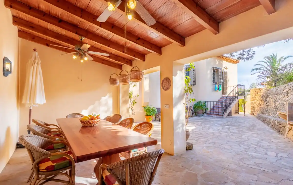 Chalet con piscina en venta en Benissa pueblo, imagen 3
